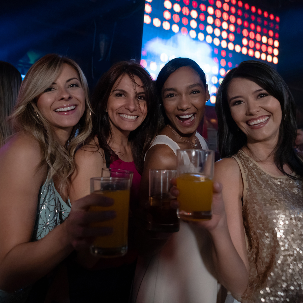 Use the link to sign up to be a Girls' Night Photographer!